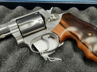 S&W 60