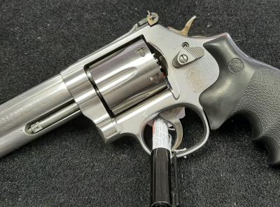 S&W